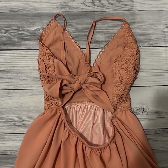 Pink open back summer dress - Picture 3 of 3